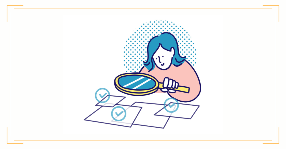 資料をチェックする女性